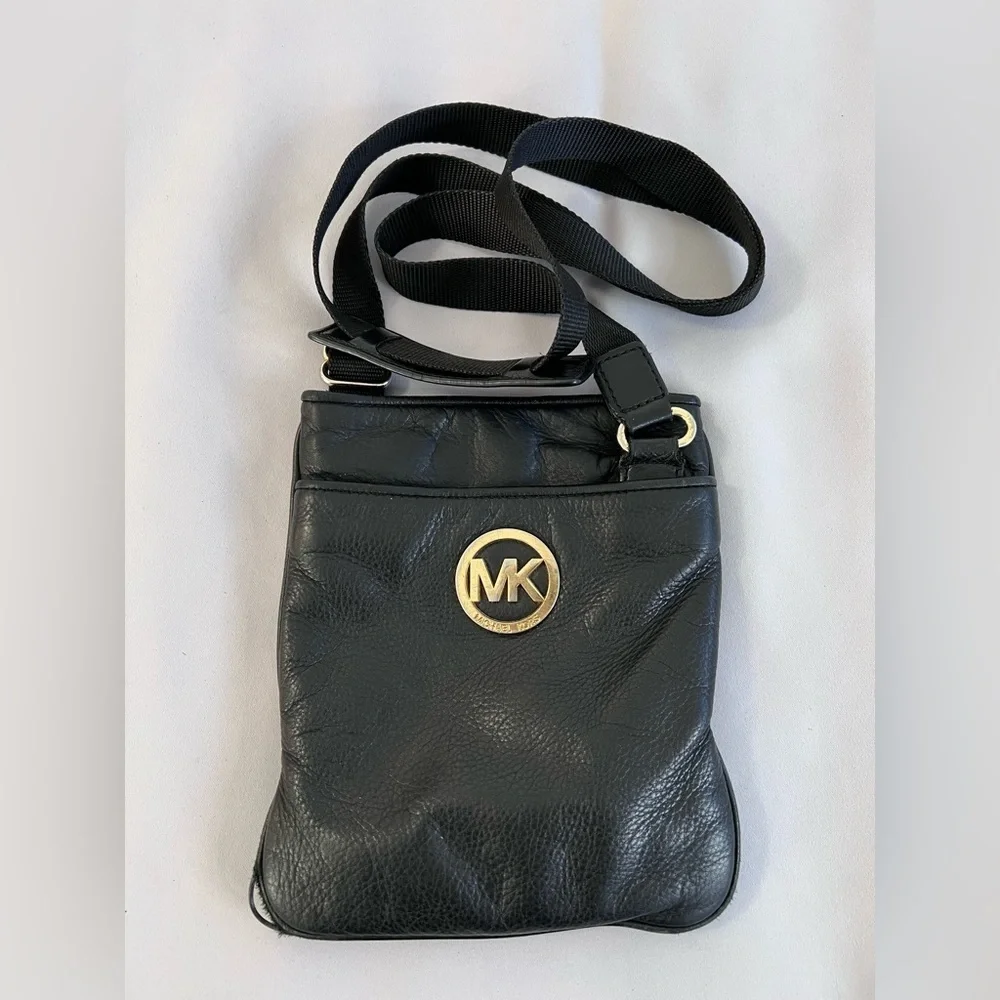 MICHAEL‎ KORS FULTON Black Genuine Pebbled Leather MK Crossbody